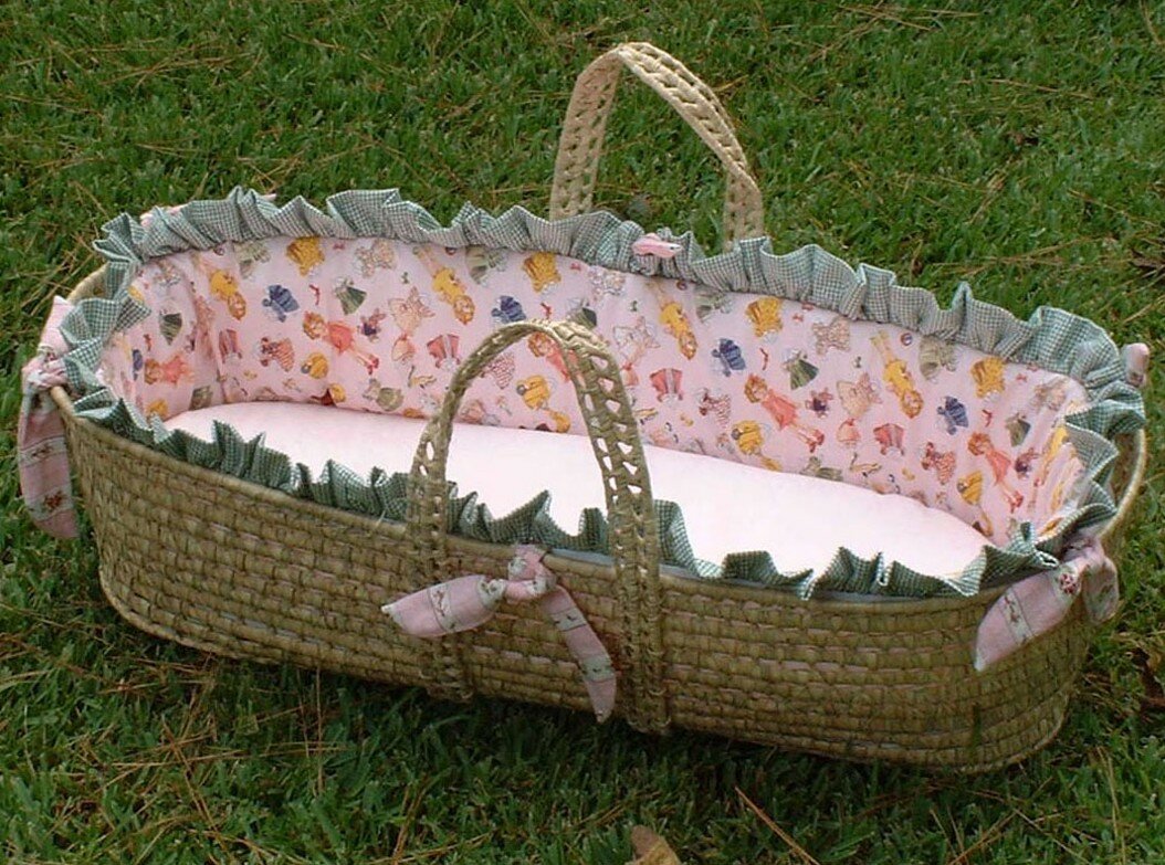 Lilly Moses Basket